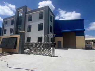 Cho thuê xưởng 5000m. khu công nghiệp Đức Hoà. Long An