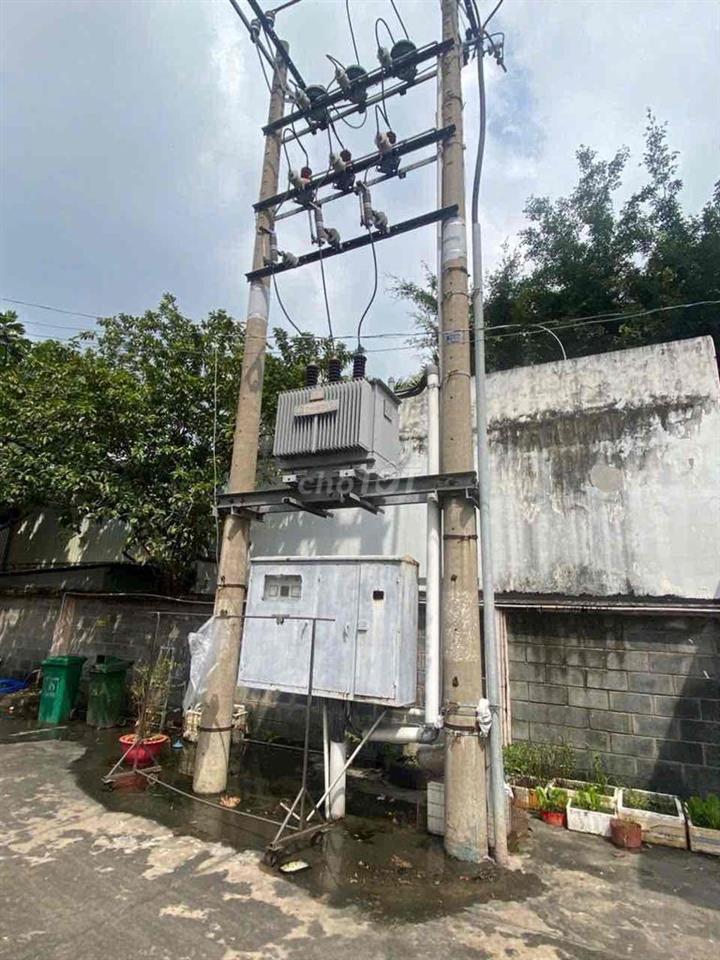Bán xưởng 2400m. khu công nghiệp. xuyên á. Đức Hoà. Long An