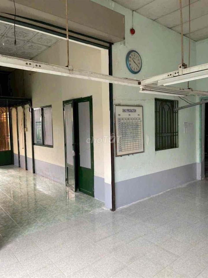 Chủ cho thuê nhà xưởng sd 600m² , tải 10T lưu thông