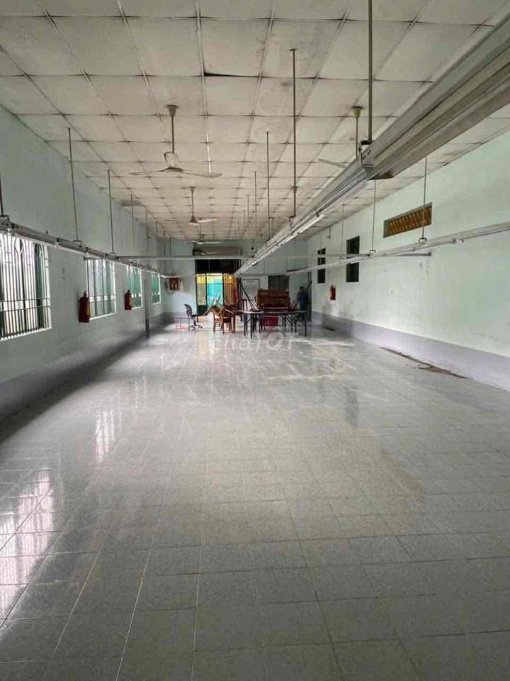 Chủ cho thuê nhà xưởng sd 600m² , tải 10T lưu thông