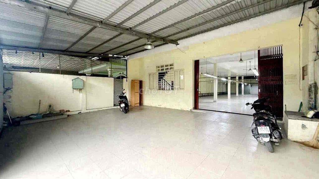 Chủ cho thuê xưởng dtsd 620m, xây trệt lầu, tải 10T