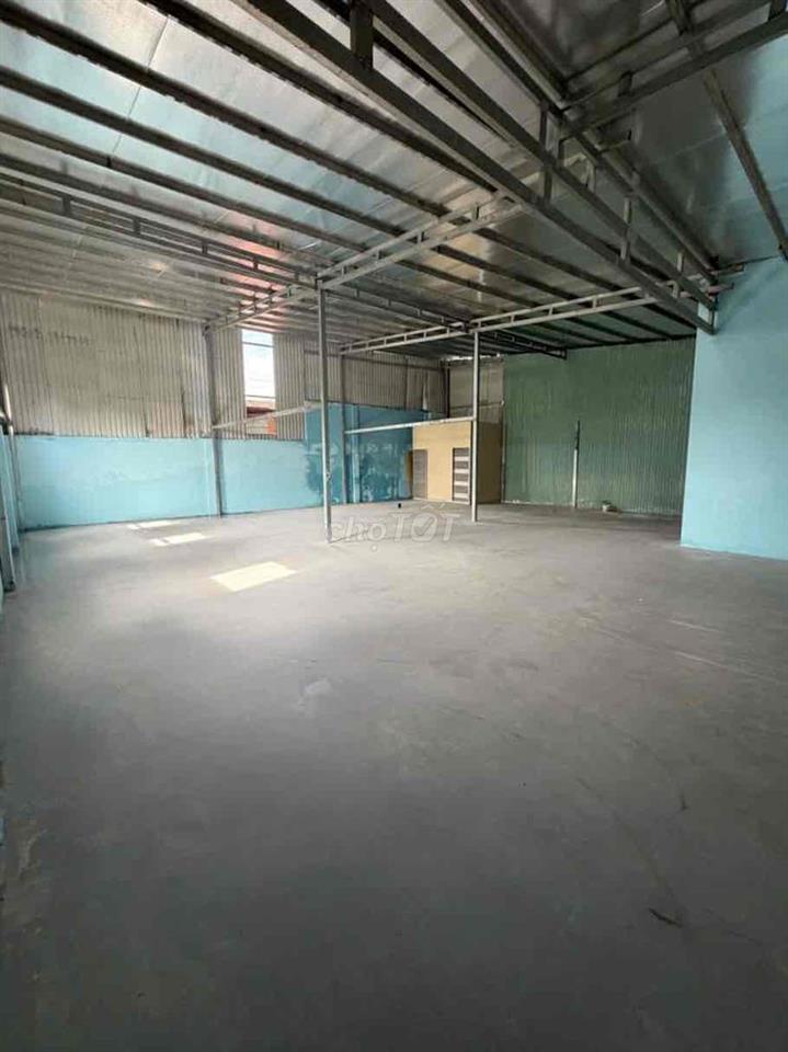 Chủ cho thuê nhà xưởng 450m²