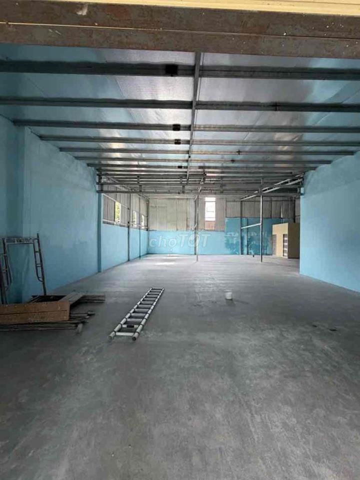 Chủ cho thuê nhà xưởng 450m²