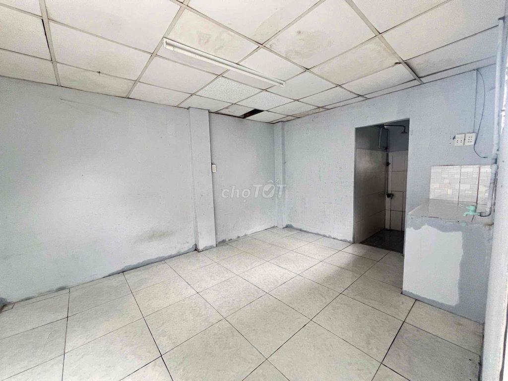 Chủ gửi nhà tdt 260m² = 5.5 triệu, khuôn viên rộng