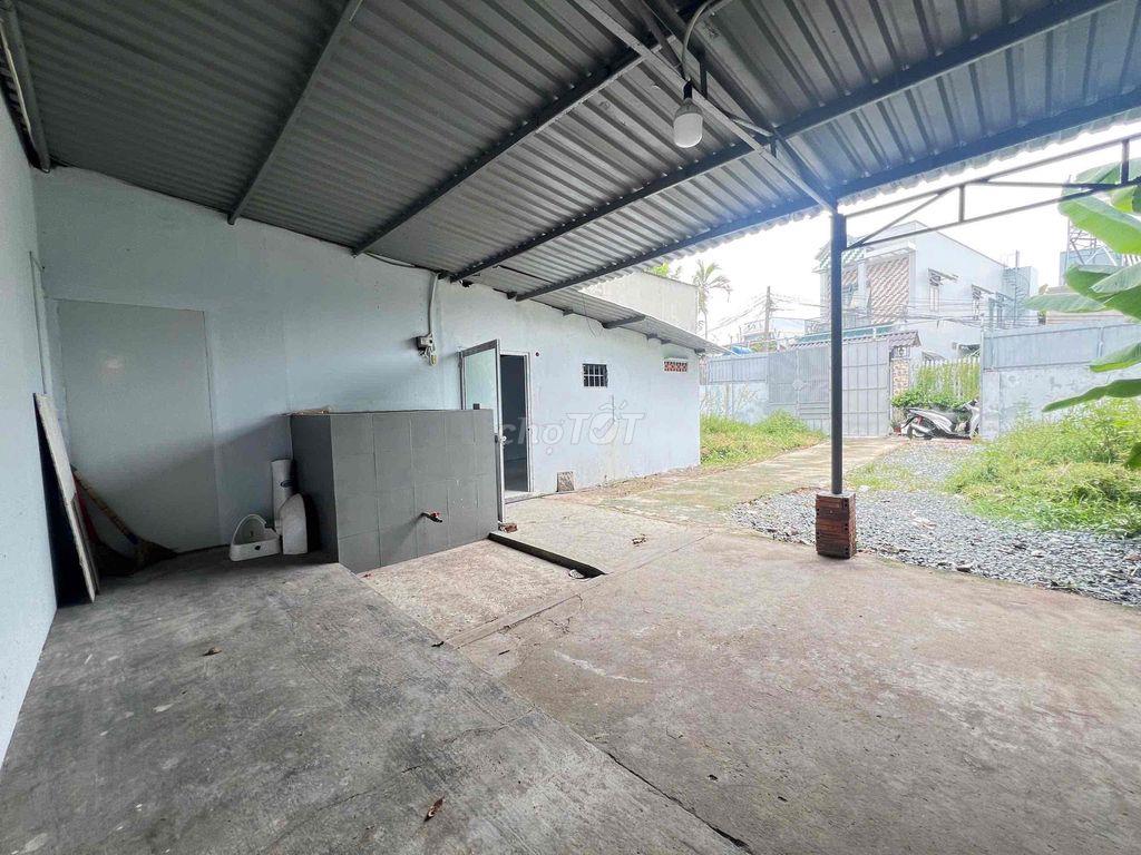 Chủ gửi nhà tdt 260m² = 5.5 triệu, khuôn viên rộng