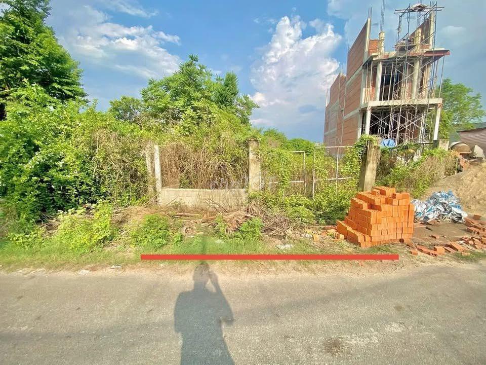 Bán nhanh đất 100m2 full thổ ngay X.Tân Thông Hội Giá chỉ 815 triệu