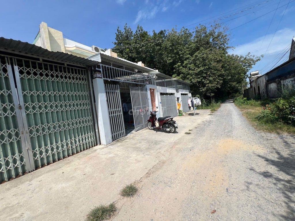 Chủ cần bán gấp nhà 70m2 ngay sát KCN Trảng Bàng Giá 1 tỷ 075