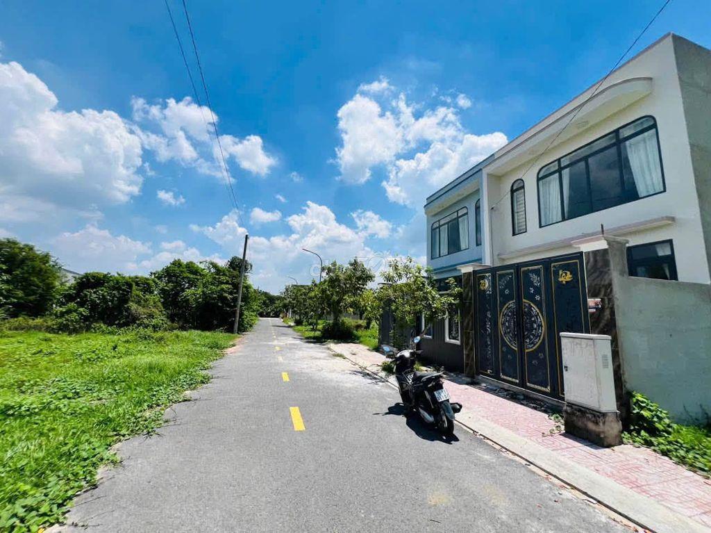 Chủ ngộp cần bán nhanh đất 90m2 ngay X.Phước Vĩnh An Giá chỉ 875 triệu