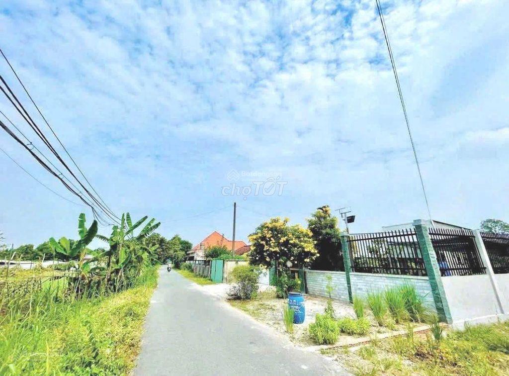 Chủ ngộp cần bán gấp đất 382m2 ngay sát KCN Trảng Bàng Giá 975 triệu