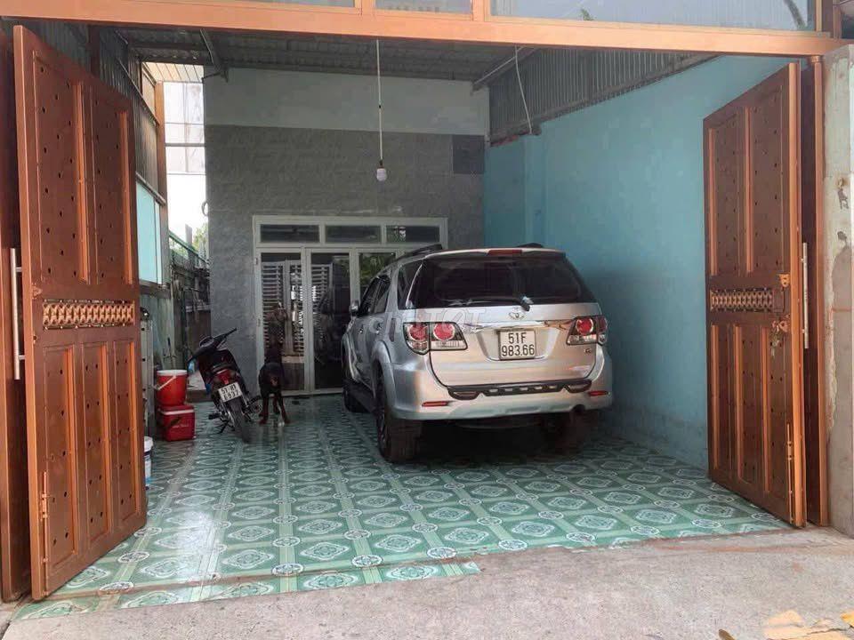 Chủ ngộp cần bán gấp nhà 136m2 ngay X.Tân Phú Trung Giá chỉ 875 tr