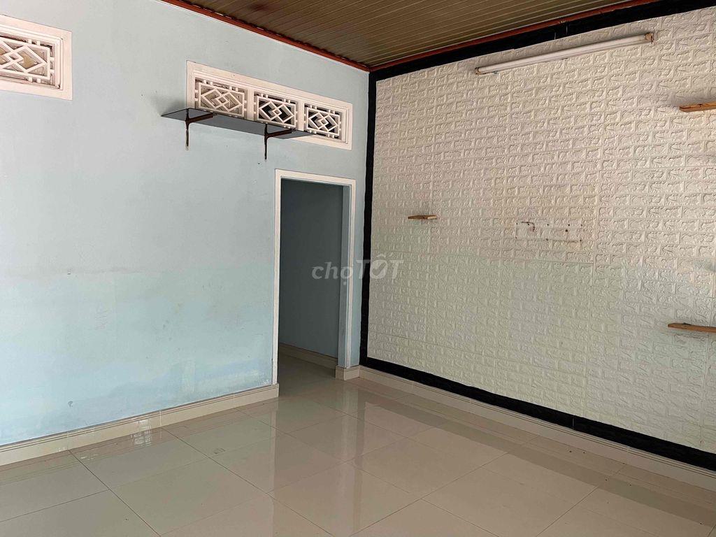 Bán nhà đất MT đường Nguyễn Thị Hé xã Tân Thông Hội dt 22m x 100m giá