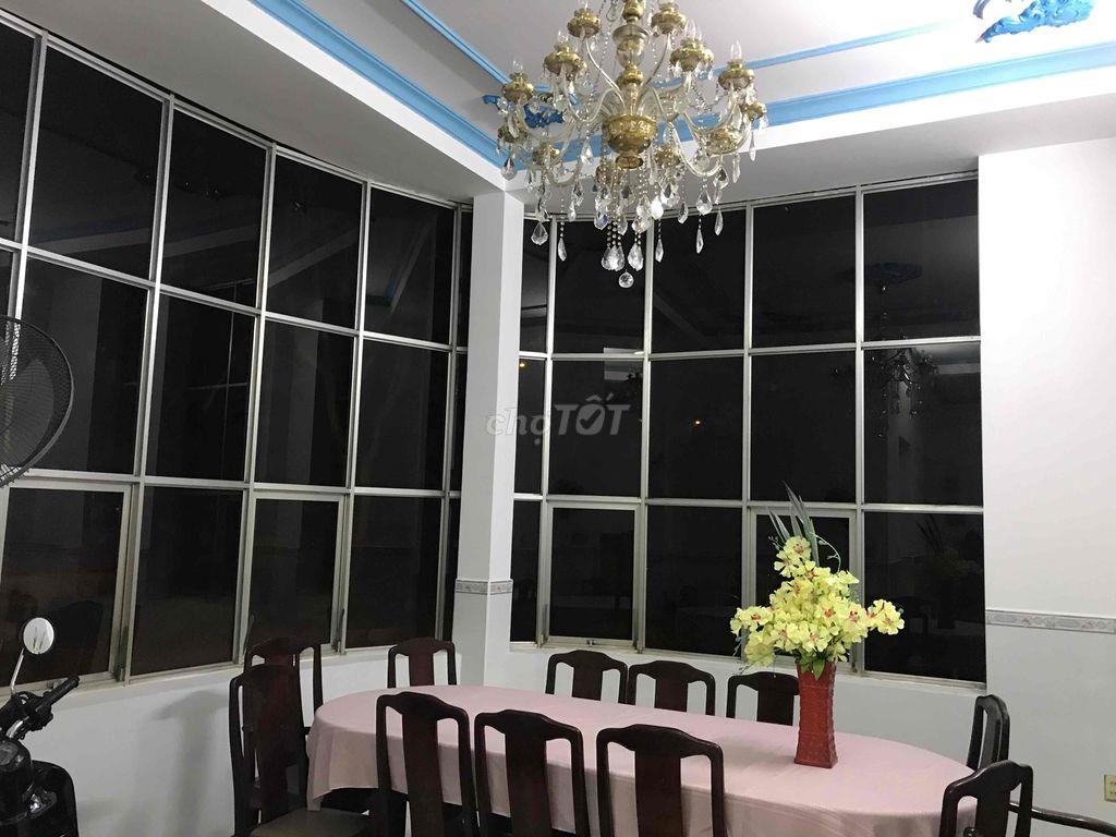 Bán Biệt Thự Mặt Tiền Quốc Lộ 22 DT 50m x 44m giá 22 tỷ