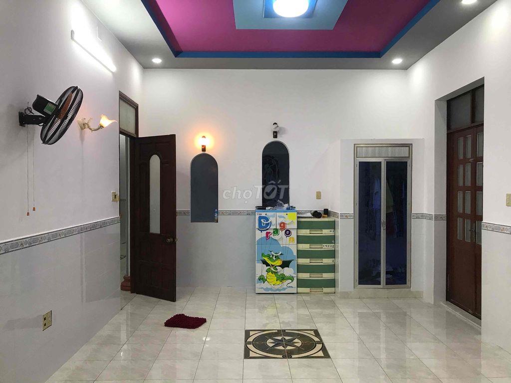 Bán Biệt Thự Mặt Tiền Quốc Lộ 22 DT 50m x 44m giá 22 tỷ