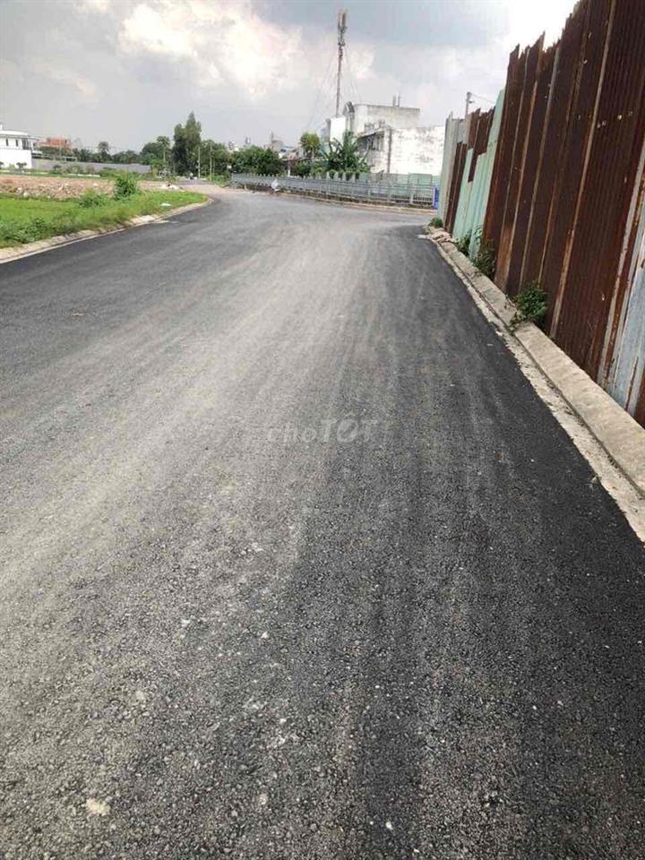 Đất 5x20m ngay chung cư tx22