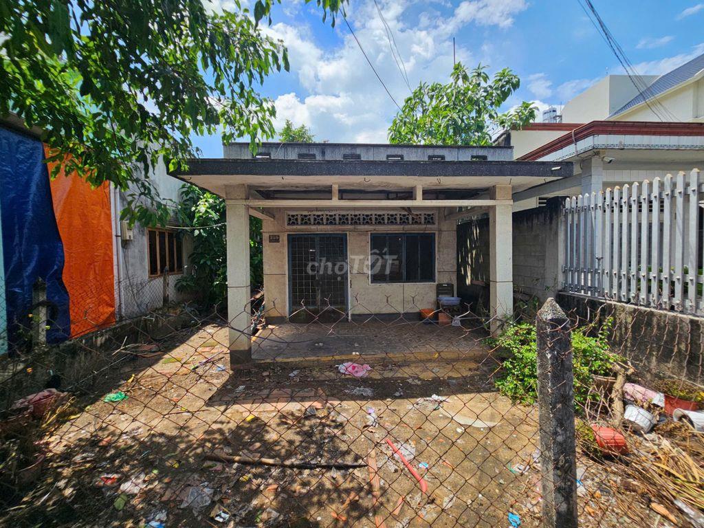 BÁN GẤP LÔ ĐẤT SẴN NHÀ 175M2 GIÁ 680TR TÂN THÔNG HỘI CỦ CHI SẴN THỔ CƯ