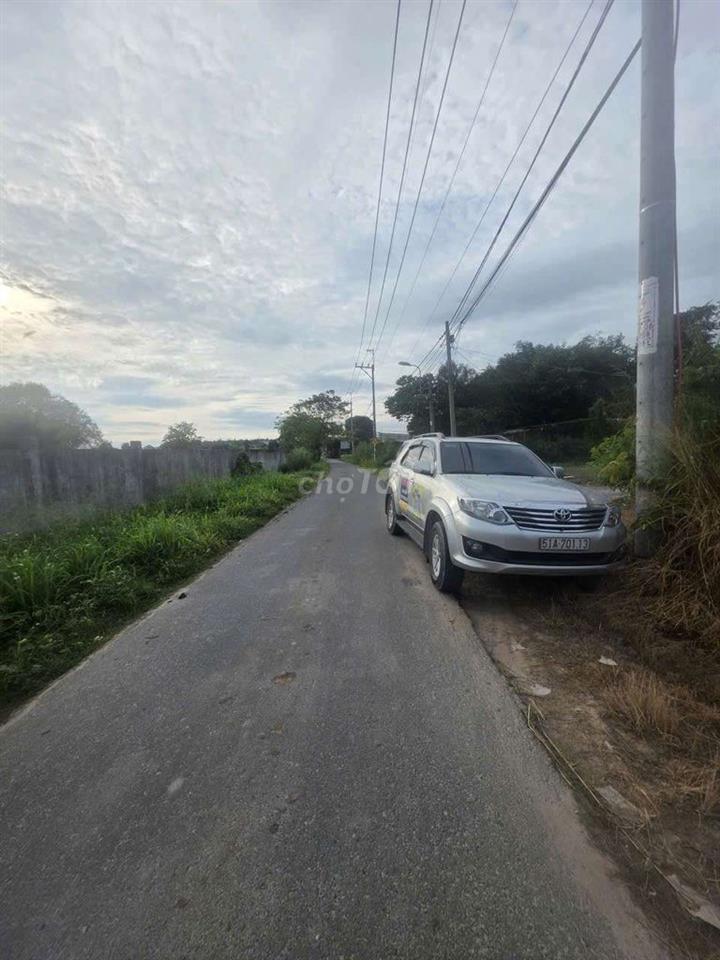 bán gấp lô đất 3266m đường bến than xã bình mỹ
