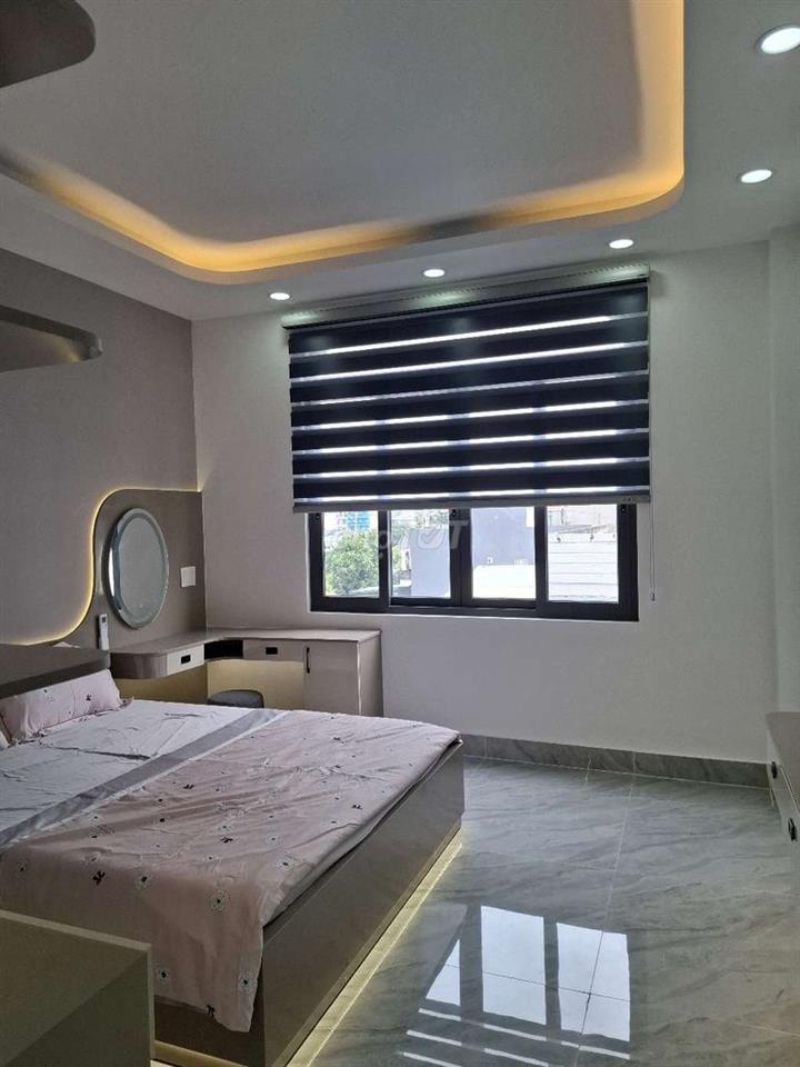 kẹt tiền hạ giá bán gấp nhà phố xây mới đường thạnh lộc 37