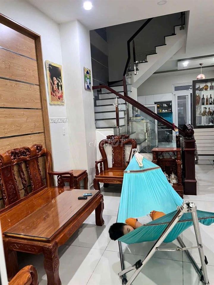 chính chủ bán nhà1 trệt 2 lầu mặt tiền đường thạnh lộc 41