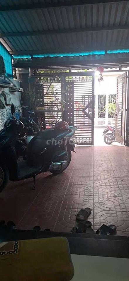 Ngộp ngân hàng bán gấp nhà 1 trệt 2 lầu đường tô ngọc vân  quận12
