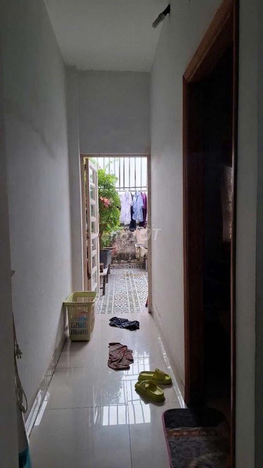 Ngộp ngân hàng bán gấp nhà 1 trệt 2 lầu đường tô ngọc vân  quận12