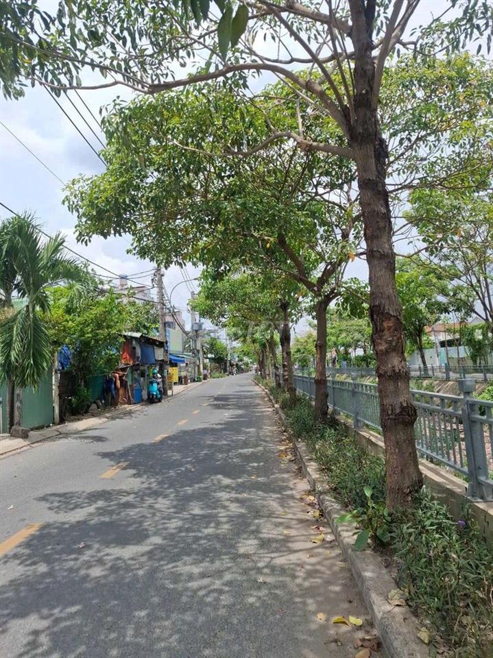 bán gấp 3 lô liền kể  1 xẹc ngắn đường tl17 phường thạnh lộc quận 12