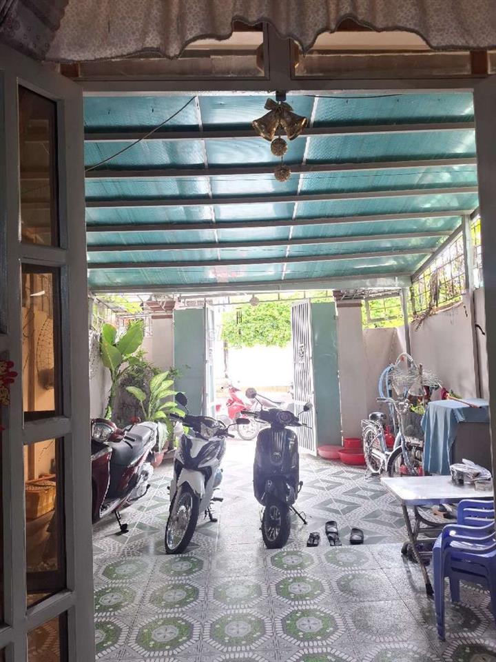 bán dùm bà cô nhà 1 trệt 2 lầu đường thạnh lộc 41 phường thạnh lộc