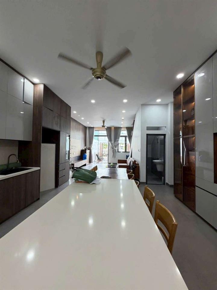 bán nhà góc 2 măt tiền đường thạnh lộc 15 phường an phú đông