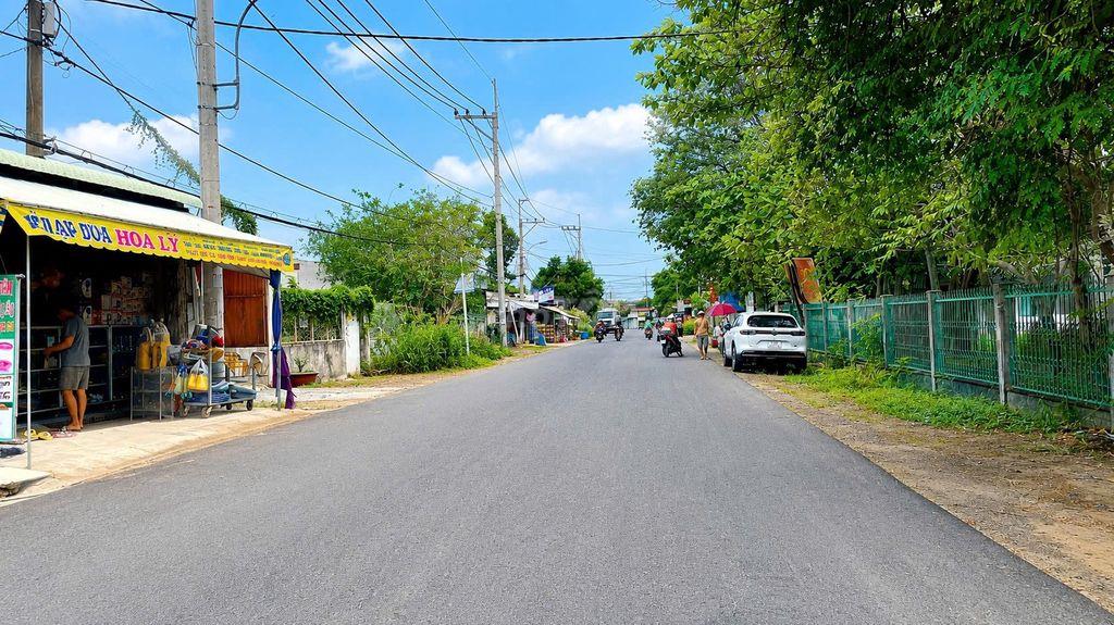 Chính chủ gửi bán nhanh lô đất ngộp giá tốt chỉ 570tr sổ hồng riêng
