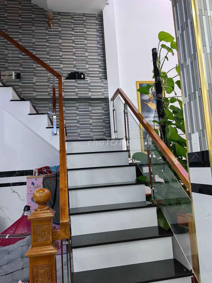 Bán nhà HXH Nguyễn Thị Thảnh, 3 tầng, dtsd 178m2. Chỉ 4,9 tỷ.