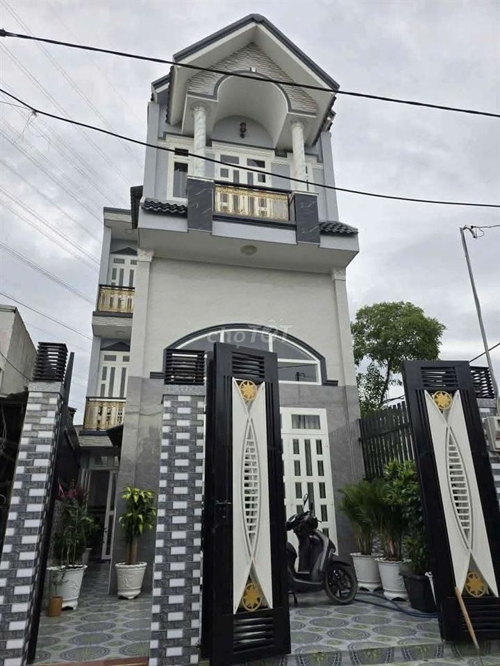 Bán nhà HXH Nguyễn Thị Thảnh, 3 tầng, dtsd 178m2. Chỉ 4,9 tỷ.