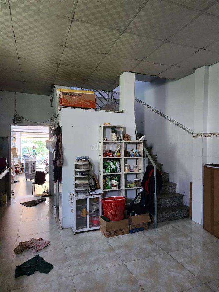Nhà mặt tiền Tân Hiệp 6. Diện tích sàn 131m2. 7,5 tỷ.