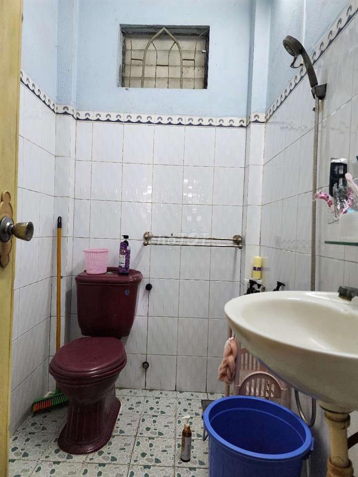 Nhà mặt tiền Nguyễn Thị Triệu. 188m2. Cấp 4. Giá chỉ 5 tỷ. 