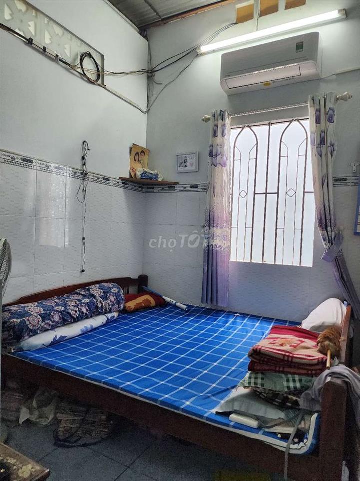 Nhà hẻm xe hơi Bà Triệu. 121m2. Giá 4,6 tỷ.