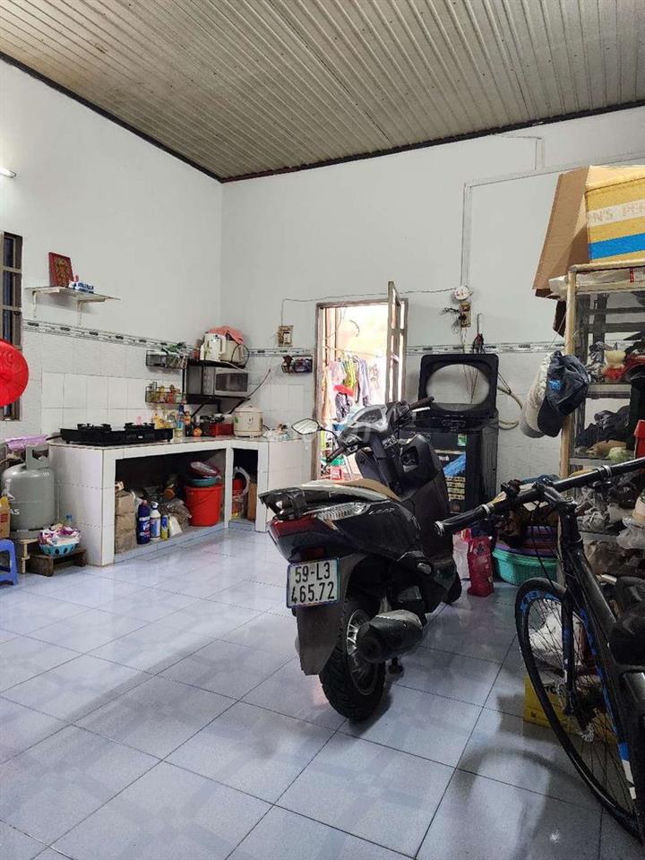 Nhà hẻm xe hơi Bà Triệu. 121m2. Giá 4,6 tỷ.