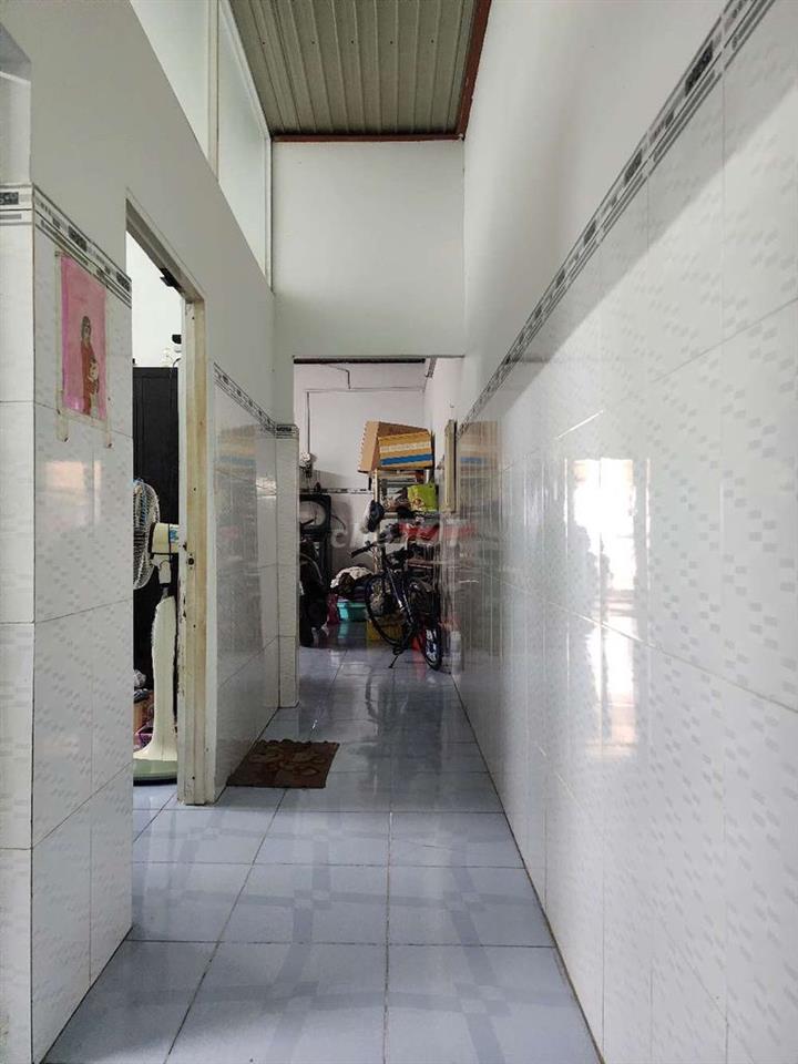 Nhà hẻm xe hơi Bà Triệu. 121m2. Giá 4,6 tỷ.