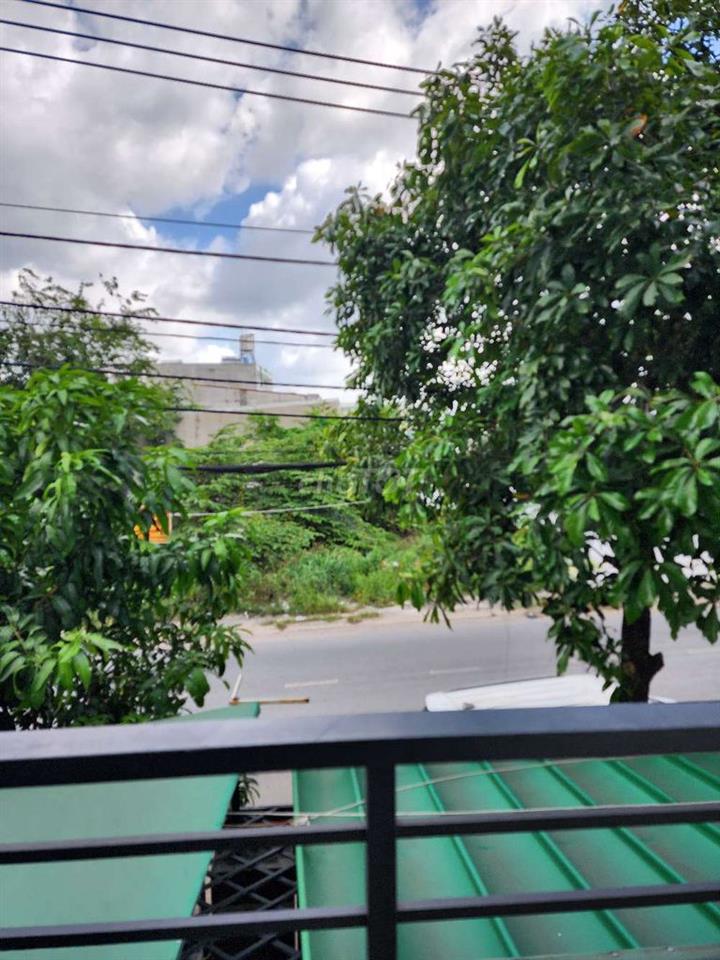 Nhà mặt tiền Nguyễn Thị Chuối. 7x18,6. 123,2m2. Giá 8,8 tỷ.