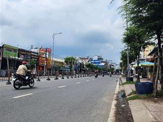 Nhà mặt tiền Tô Ký. 3 tầng. Sàn 196m2. 10 tỷ.