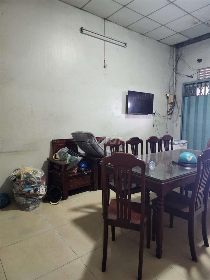 Nhà mặt tiền Lê Thị Ri. 1118m2. Cấp 4. 6,3 tỷ.
