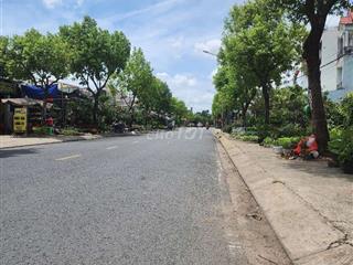 Nhà mặt tiền Song Hành. 125.5m2. 2 tầng. 8,2 tỷ.