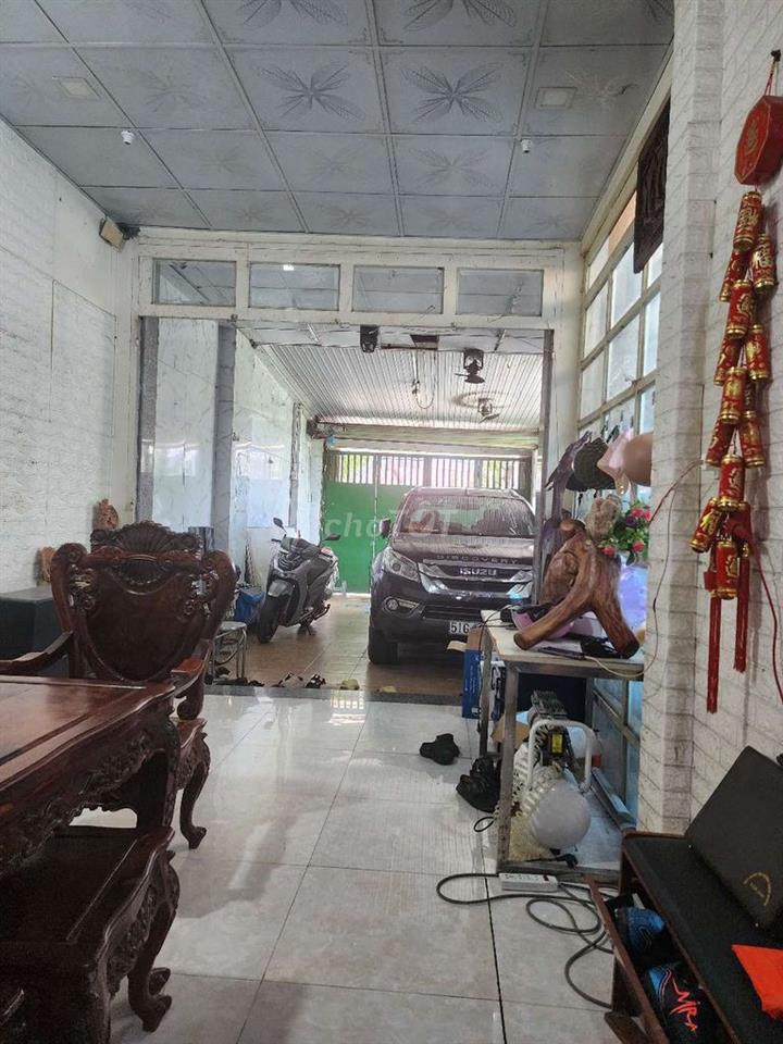 Nhà mặt tiền Song Hành. 125.5m2. 2 tầng. 8,2 tỷ.