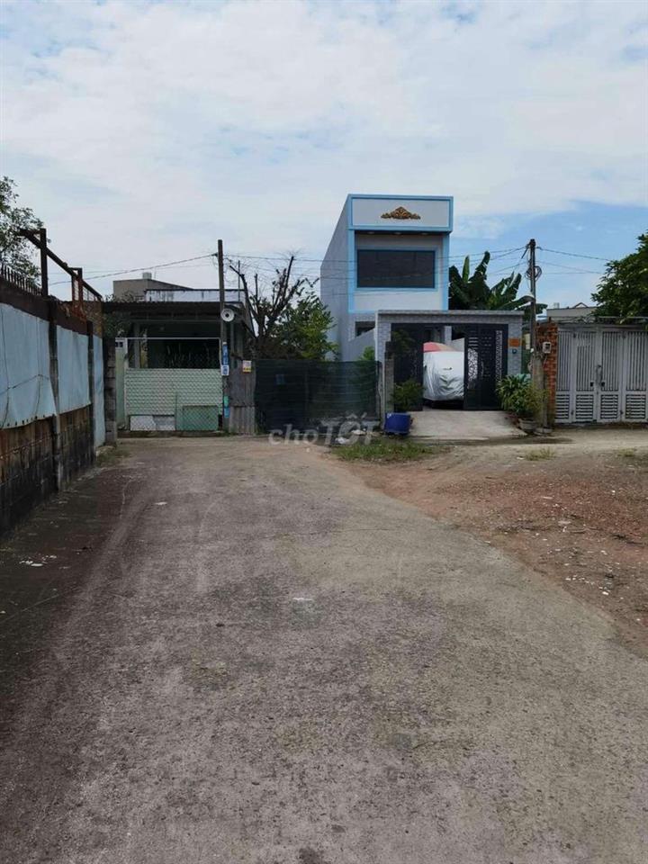 Đất 1/ QL 22. 256m2. Hẻm xe hơi.