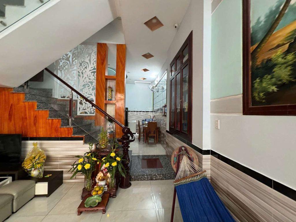 Nhà khu dân cư Đại Hải. 3 tầng. 5,3 tỷ.
