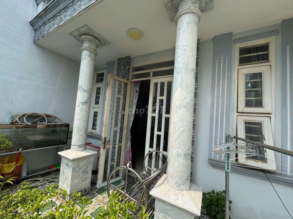 Nhà khu dân cư Đại Hải. 3 tầng. 5,3 tỷ.