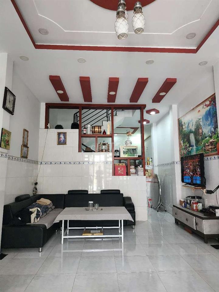 Nhà 1 xẹt Tân Hiệp 6, 3 tầng. Giá chỉ 3,8 tỷ.