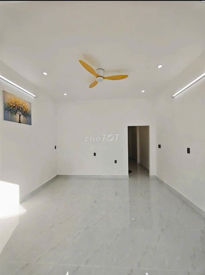 Cần sang lại căn nhà 222m2, SHR, Giá 850tr, Xã Tân Phú Trung - Củ Chi.