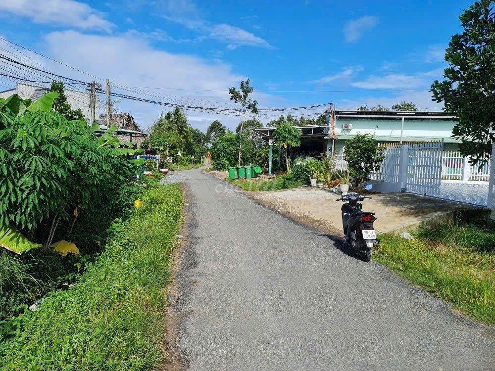 Cần sang lại căn nhà 222m2, SHR, Giá 850tr, Xã Tân Phú Trung - Củ Chi.