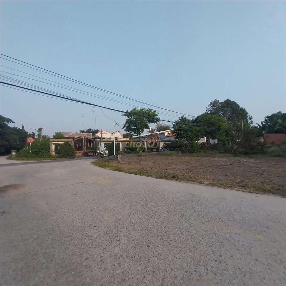 đất trung tâm xã nhuận đức