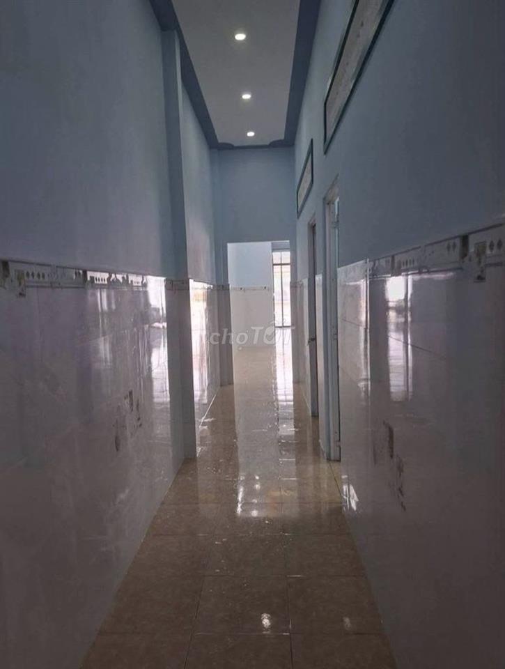 890tr Bán nhà gần kcn Tây Bắc (5x30), đang cho thuê 8tr/th, shr