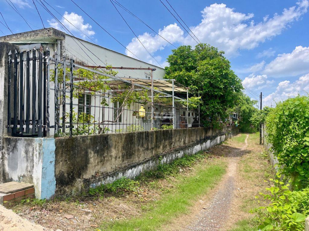 1tỷ47 Bán dãy trọ 10PN ở Nguyễn Văn Khạ, sát KCN Tây Bắc (10x28) SHR