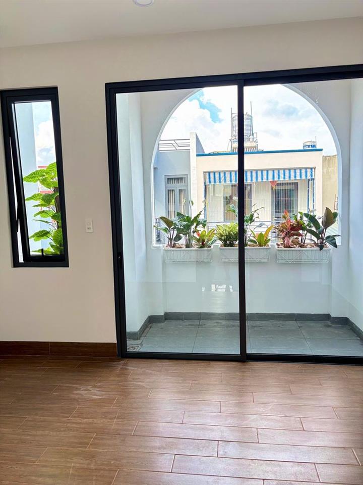 Chính chủ bán Nhà mới xây giá quá rẻ chỉ 5,2 tỷ hẻm xe hơi thông